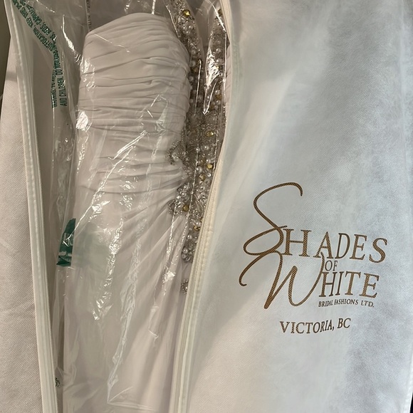 Maggie Sottero Reese wedding dress - Picture 16 of 16